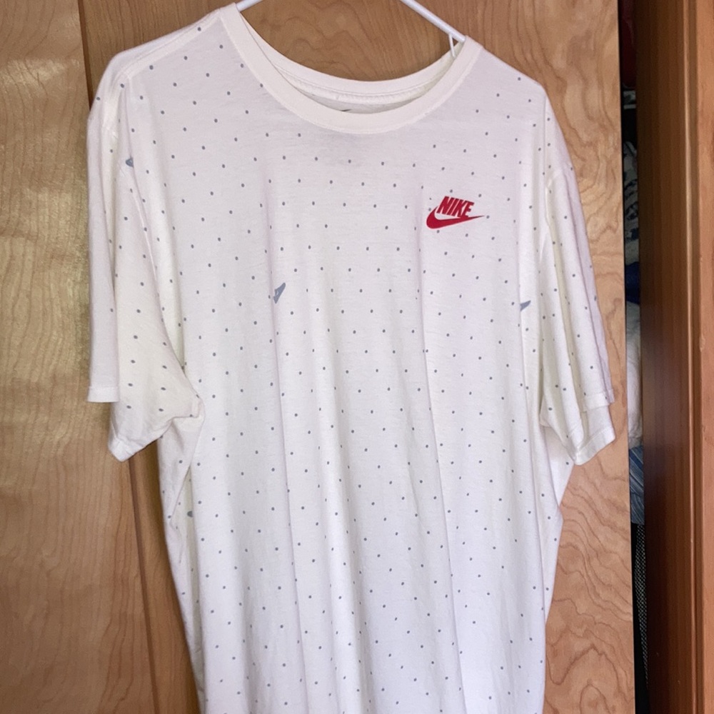 Nike t shirt